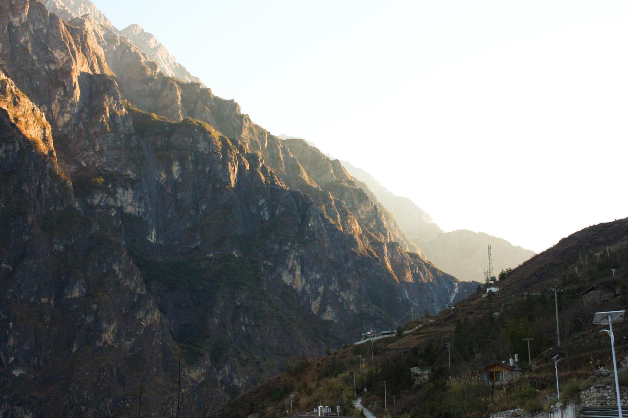 Tiger Leaping Gorge Sean'S Spring Guesthouse シャングリラ県 エクステリア 写真